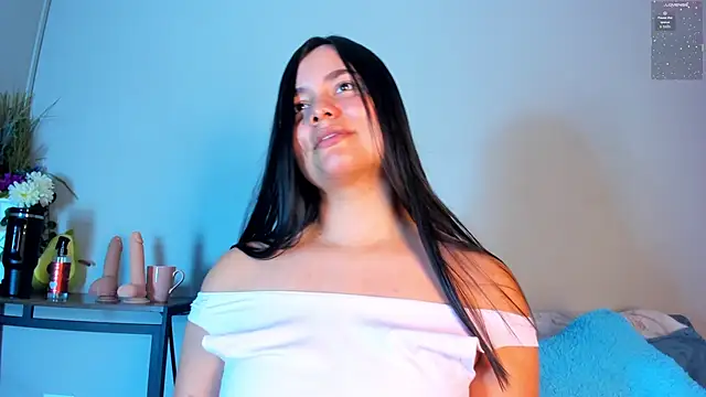 evaa greey online show from April 5, 8:08 pm