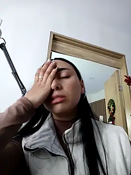 Ariana rouse online show from December 5, 8:10 pm