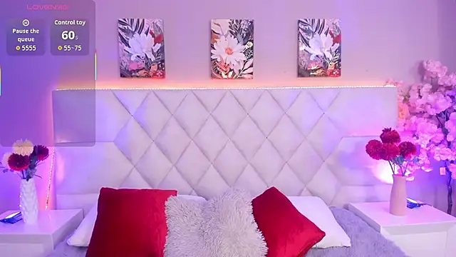 Zoe Banks  online show from September 22, 8:18 pm