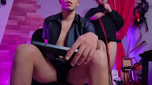 AngeloandEdward online show from November 22, 10:34 pm