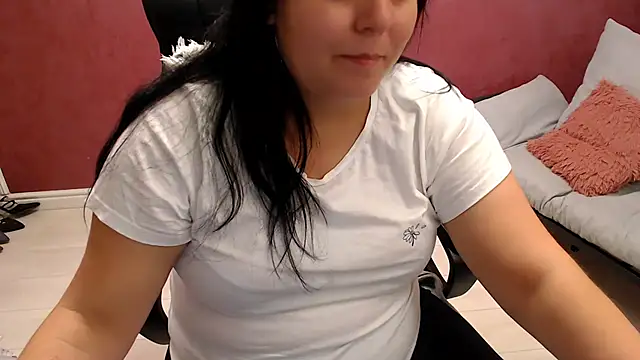 Snapshot of Wetandnaughtyxx chatting on September 14, 9:29 am Wetandnaughtyxx online show from September 14, 9:29 am