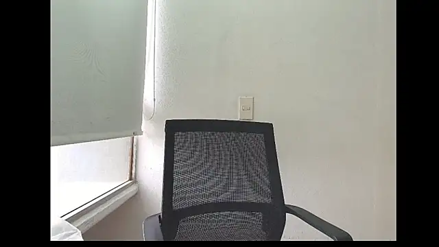 Alaiapink online show from March 17, 1:15 pm