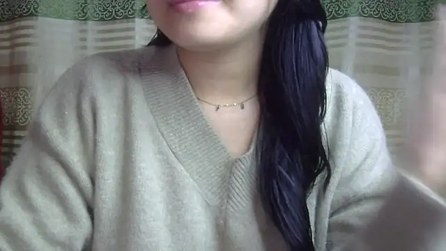 undressed princesss online show from May 4, 1:04 pm