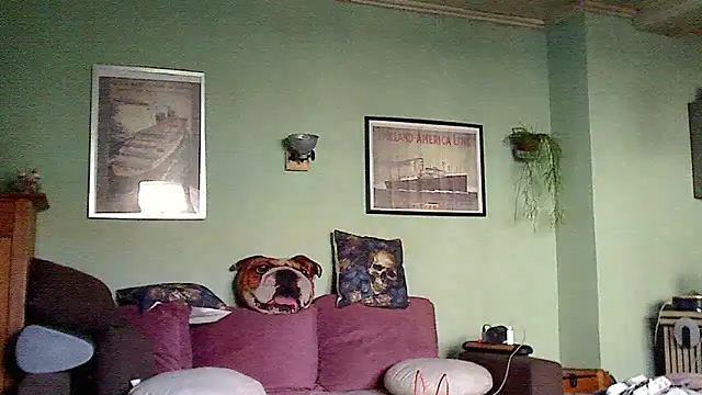 Astrid-Gilbert online show from May 4, 8:40 am