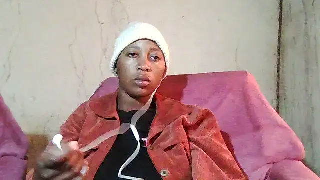 Hotchic22 online show from September 25, 7:40 am