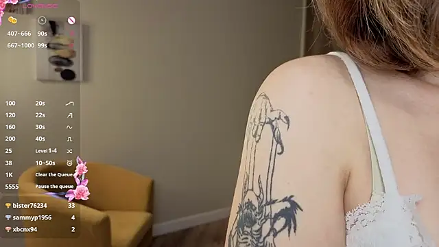 ElvaAxley online show from November 17, 7:47 pm