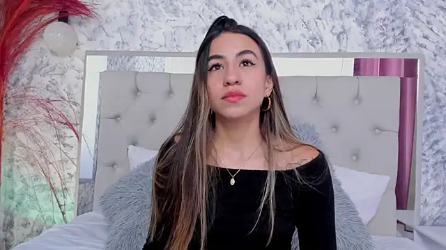 Ariana greenblat online show from December 18, 4:23 pm