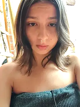 Maiden-Hot online show from November 2, 1:03 pm