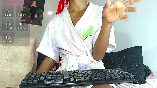 k stormi  online show from November 5, 7:02 am