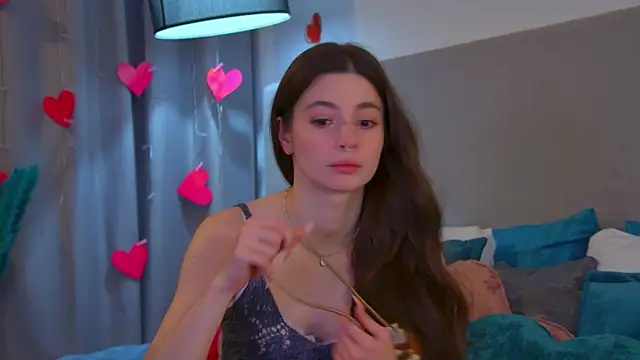 AmeliaFlares online show from March 18, 6:35 pm