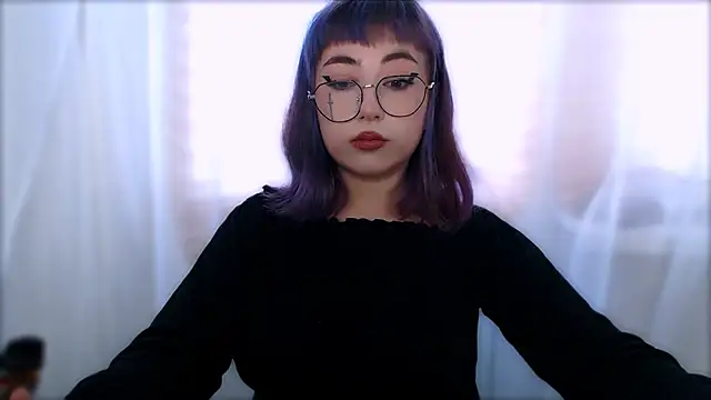 purplewitch online show from December 16, 8:09 am