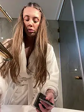 Anya-Ray online show from May 11, 8:27 am