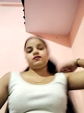 CUTE 09 online show from December 15, 5:45 am