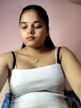 CUTE 09 online show from May 8, 3:15 pm