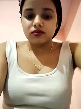 CUTE 09 online show from December 21, 3:38 pm