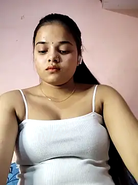 CUTE 09 online show from May 7, 6:17 am