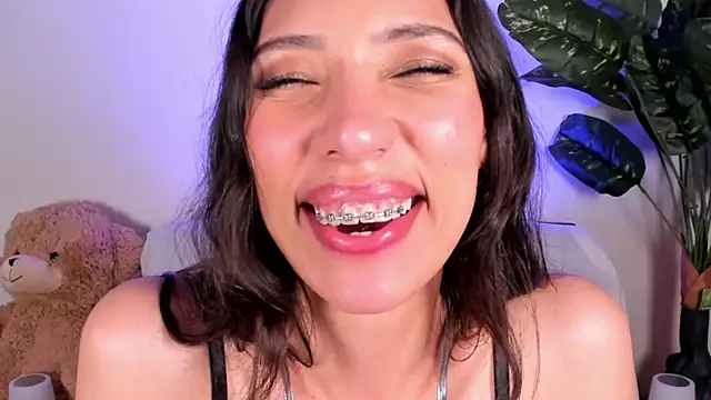 Miss veronicaa2 online show from May 12, 6:03 pm