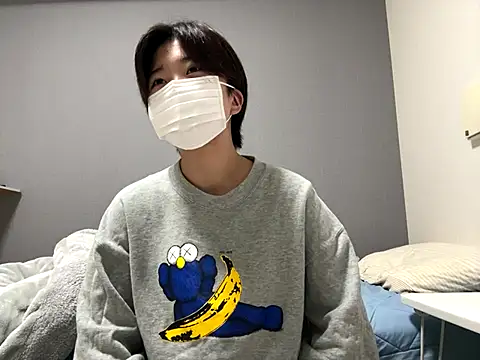 kr koma55xo online show from October 4, 2:00 pm