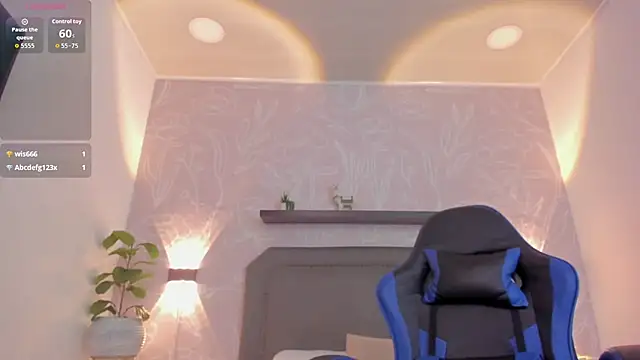alessia leroy online show from May 16, 8:41 pm