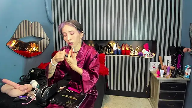 Mara Gonzalez online show from May 20, 11:51 am