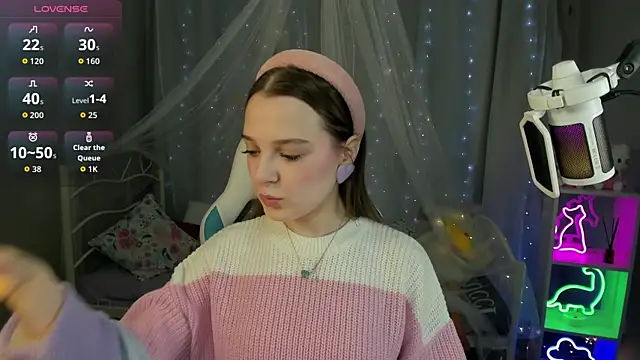 kaisajenner online show from January 6, 10:24 pm