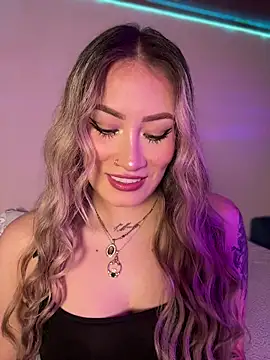 Lally Valencia   online show from October 13, 12:30 pm