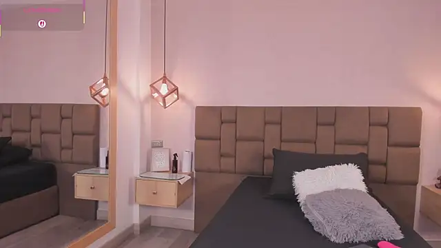 Nikki vega online show from October 29, 4:50 am