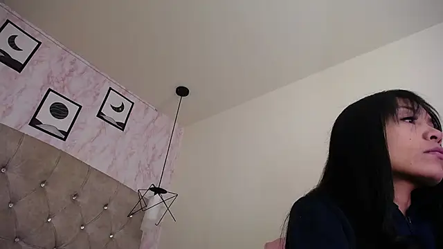 Raichell  online show from March 11, 4:17 am