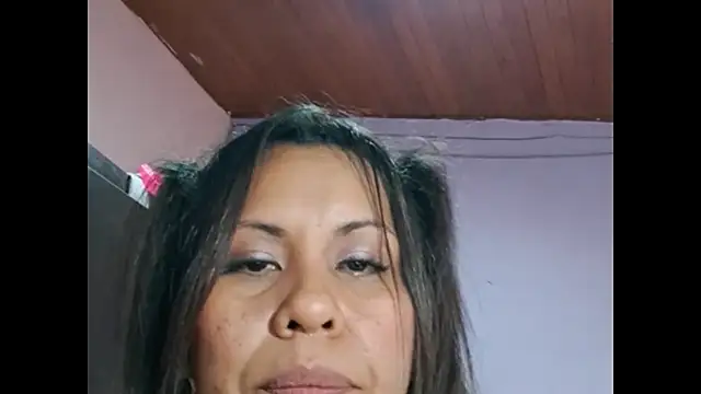 kyliebigboobs online show from October 21, 9:30 pm