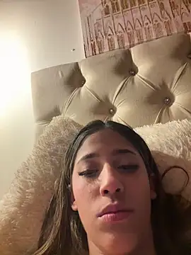 vicky bass online show from October 14, 2:03 am