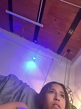 vicky bass online show from October 18, 11:06 pm