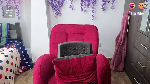 xxsexycutexxx online show from January 8, 1:37 pm