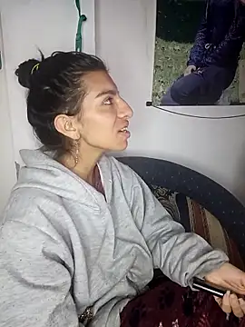 Ariell Kieran online show from October 17, 5:21 am