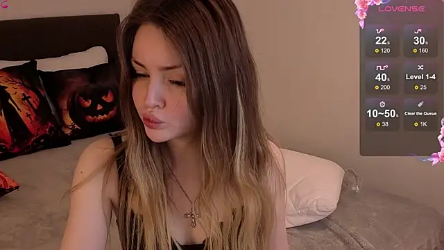 Lora Rosee online show from November 15, 3:46 pm