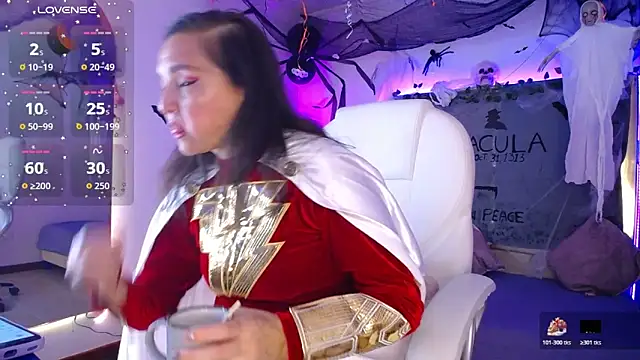 Alexaamoon  online show from October 31, 1:15 pm