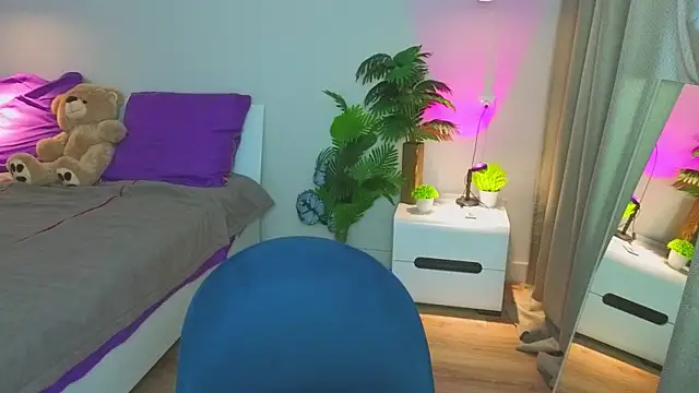 AnitaLamb online show from December 19, 5:54 am