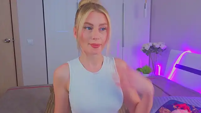 AnitaLamb online show from October 8, 6:18 am