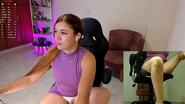 Nathalie 29 online show from November 27, 9:39 pm