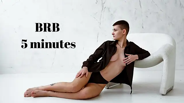 LindaBryantt online show from October 5, 12:37 am