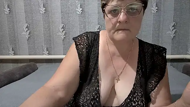 ElzaJewel online show from May 24, 12:37 pm