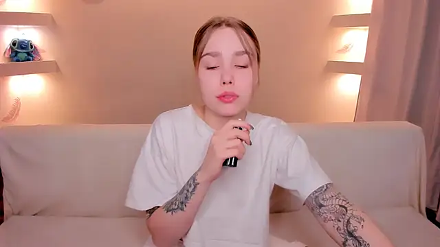 YourMegan online show from November 12, 7:45 pm