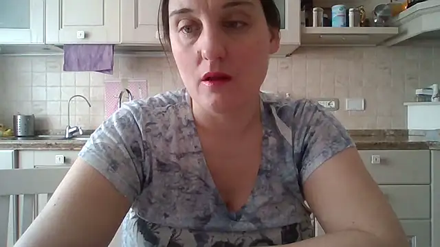 PrincessEileen89 online show from April 14, 10:15 am