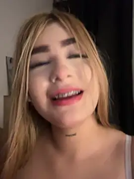 akirahattori online show from April 8, 6:04 am