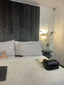 JessyCream online show from May 13, 9:20 pm