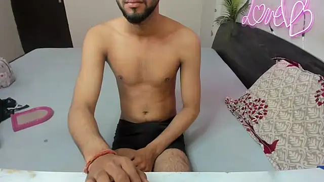 Queen Couple online show from November 9, 6:31 am