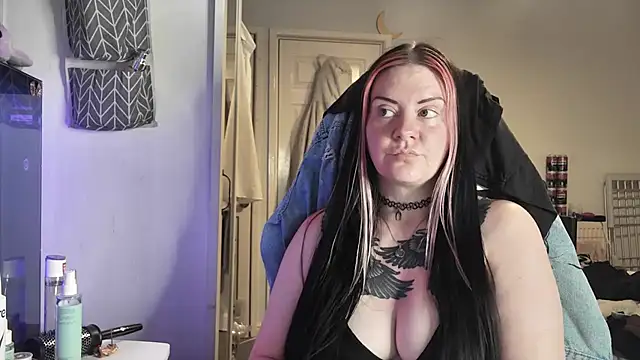 AureliaXOX online show from July 5, 10:21 am