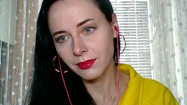 LuminousLady online show from October 24, 7:26 am