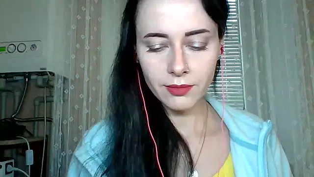 LuminousLady online show from October 20, 6:27 am