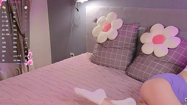 soft babe online show from October 11, 8:11 pm