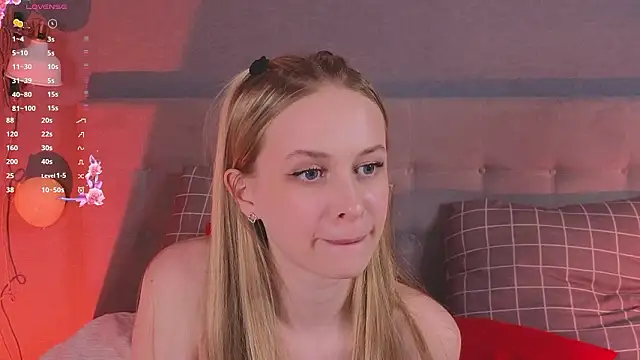 soft babe online show from March 8, 2:04 am